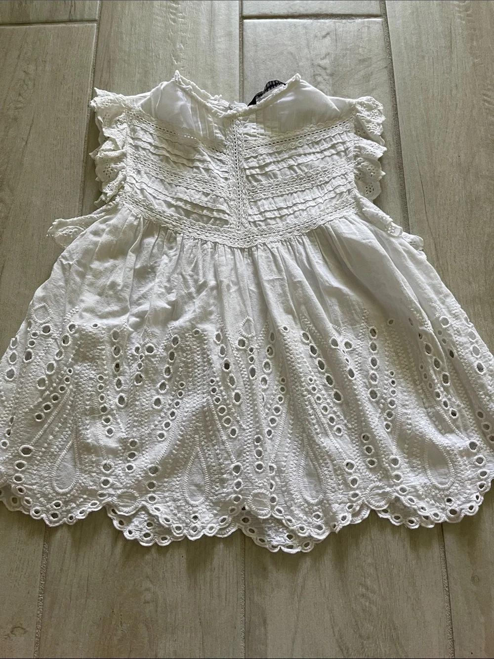 Zara White Eyelet Lace Sleeveless Blouse